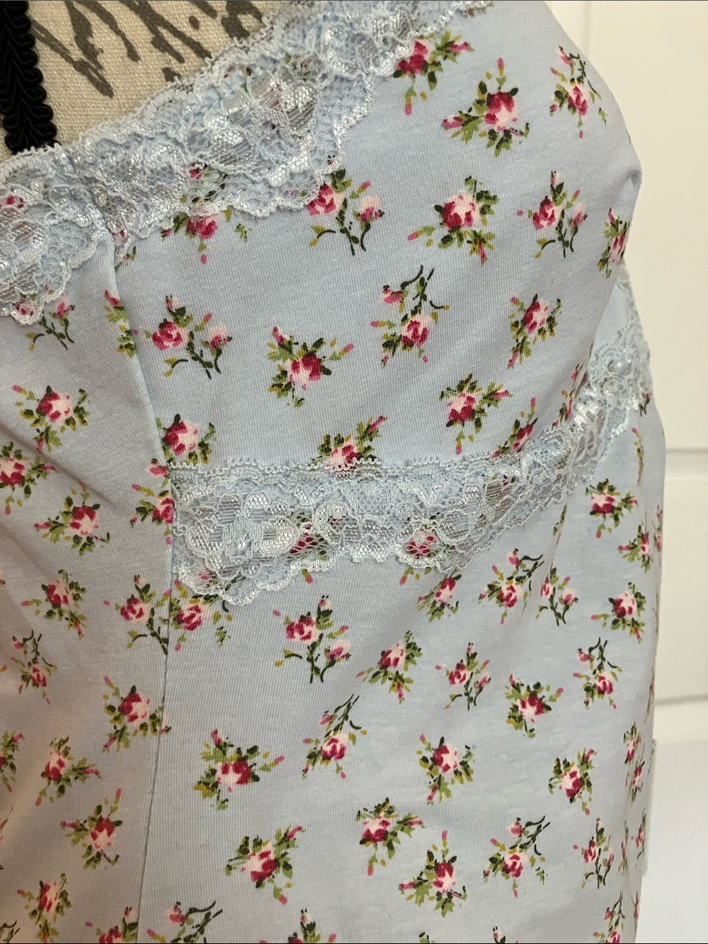 NWT Pretty Madden Girl Floral Top - Picture 7 of 11